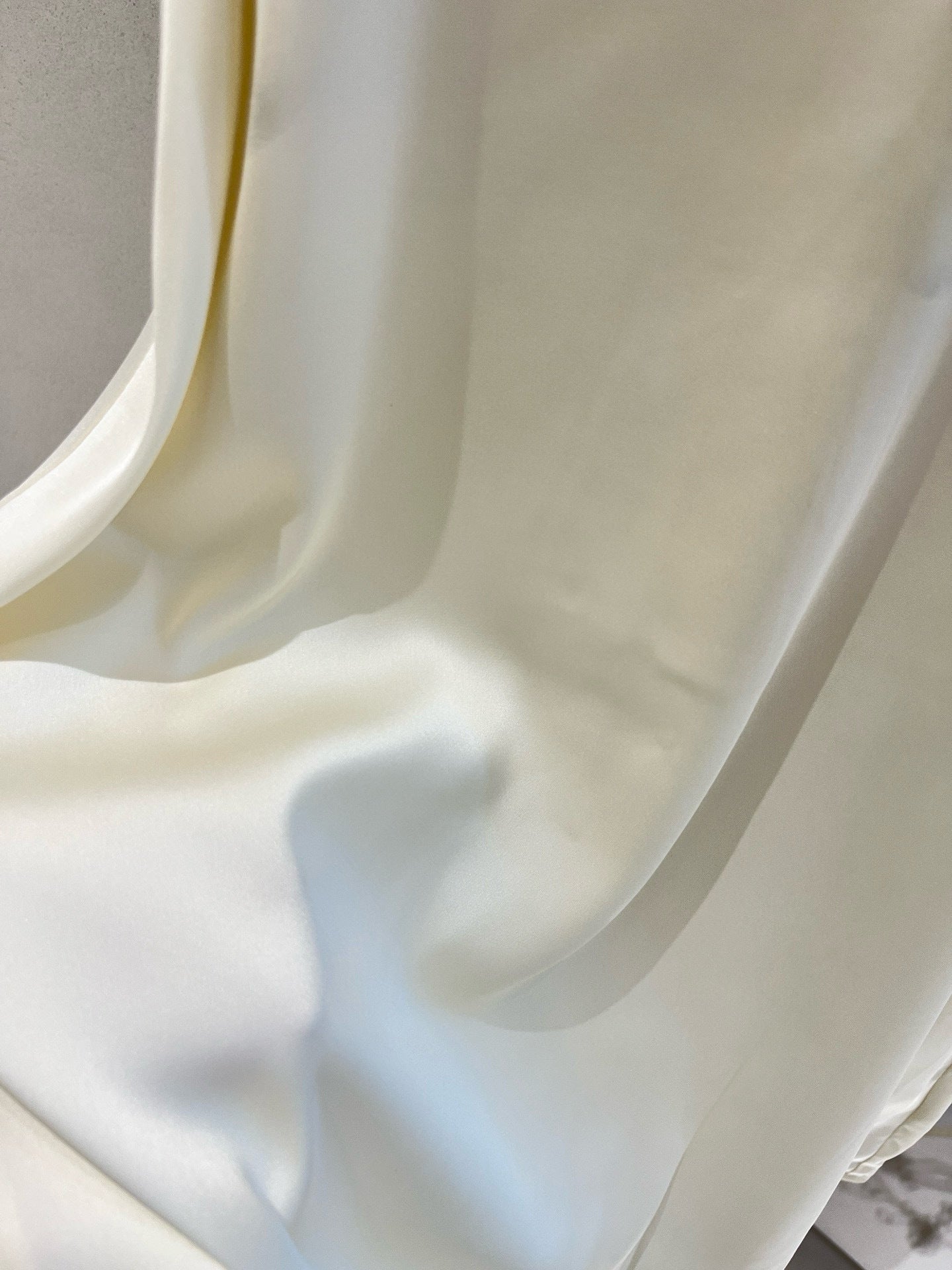 Loose-Fit Straight-Cut Short-Sleeve Silk Dress
